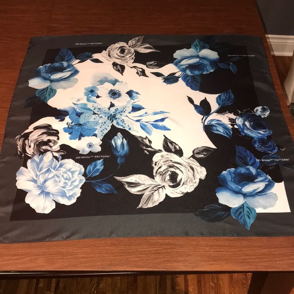 Off-White Accessories - Off-White Virgil Abloh silk scarf New
